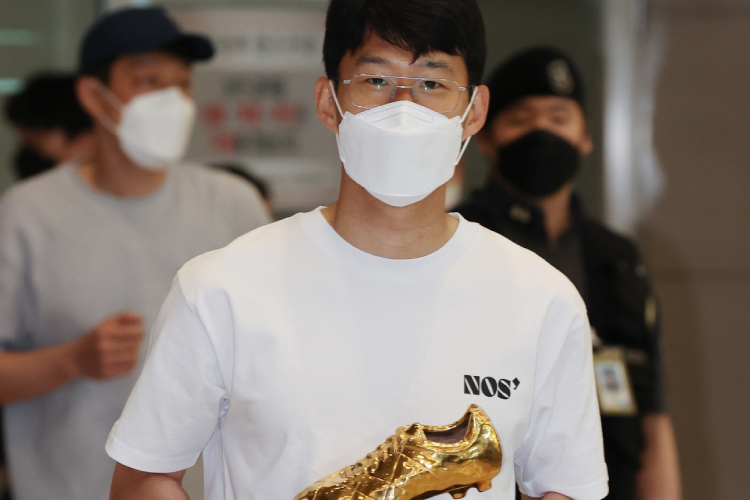 ซน ฮึง-มิน ผู้ชนะรองเท้าทองคำพรีเมียร์ลีก ต้อนรับฮีโร่กลับบ้าน